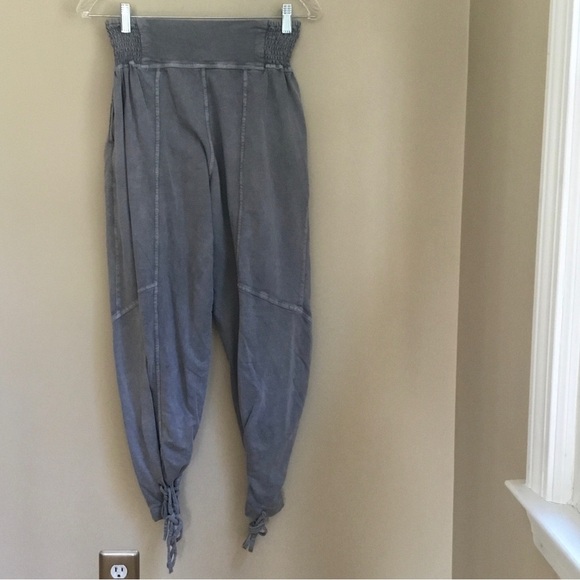 Free People One Billie Smocked Harem Billie Pants - Picture 9 of 11